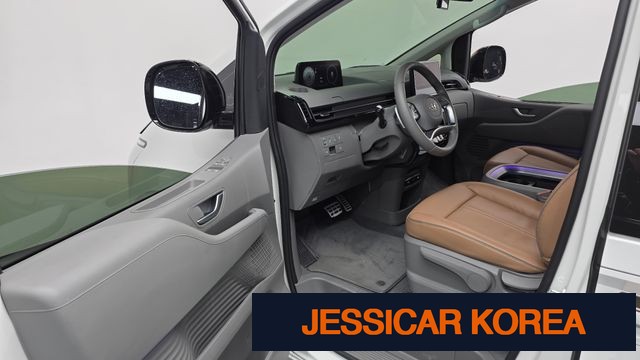 2023 Hyundai Staria - Thumbnail 2