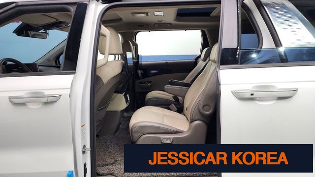 2021 Kia Carnival 4th Gen - Thumbnail 11