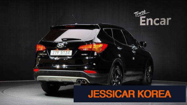 2013 Hyundai Santa Fe DM - Thumbnail 9