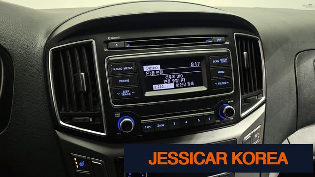 2016 Hyundai Grand Starex - Thumbnail 14