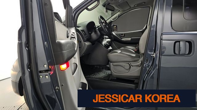 2016 Hyundai Grand Starex - Thumbnail 17