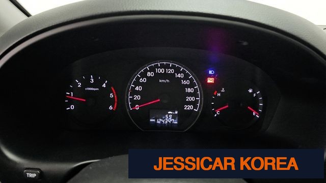 2016 Hyundai Grand Starex - Thumbnail 19