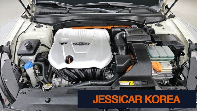 2020 Kia K7 Premier Hybrid - Thumbnail 4