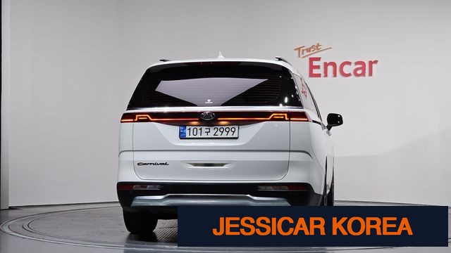 2021 Kia Carnival 4th Gen - Thumbnail 9