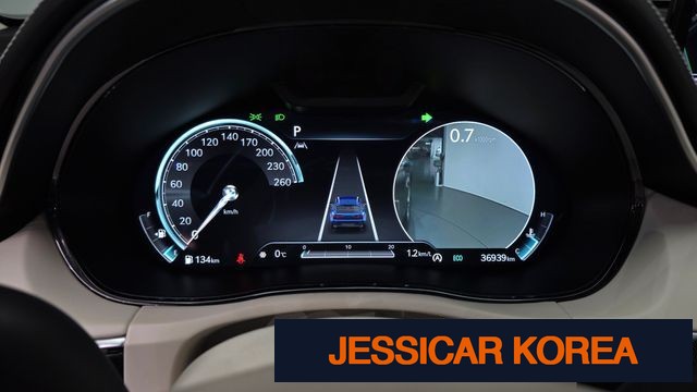 2023 Genesis GV70 - Thumbnail 11