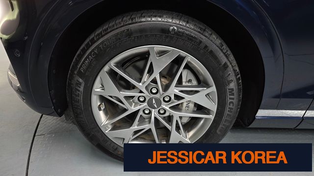 2023 Genesis GV70 - Thumbnail 12