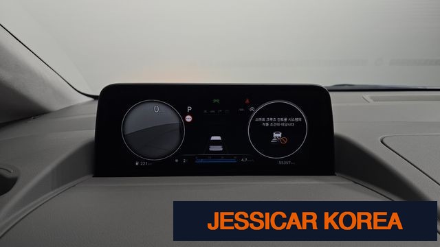 2022 Hyundai Staria - Thumbnail 17