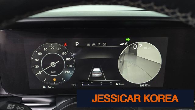 2021 Kia Carnival 4th Gen - Thumbnail 3