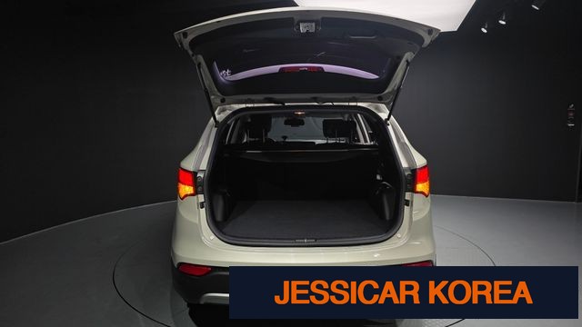 2013 Hyundai Santa Fe DM - Thumbnail 17