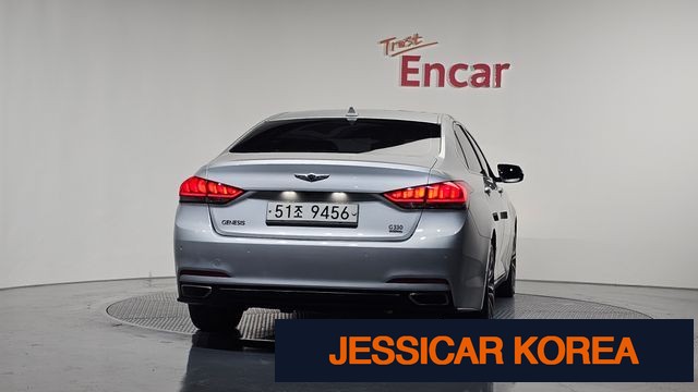 2014 Hyundai Genesis DH - Thumbnail 3