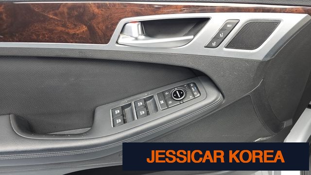 2014 Hyundai Genesis DH - Thumbnail 8