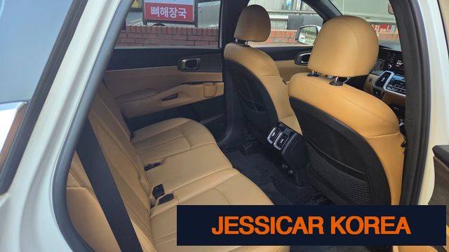 2023 Kia Sorento 4th Gen - Thumbnail 6