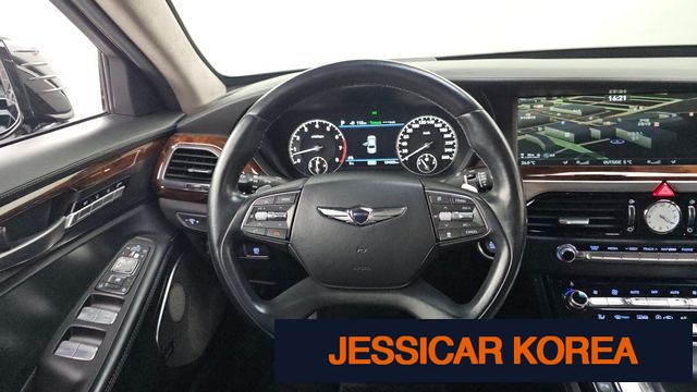 2016 Genesis EQ900 - Thumbnail 14