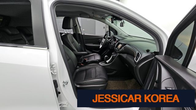 2018 Chevrolet The New Trax - Thumbnail 3