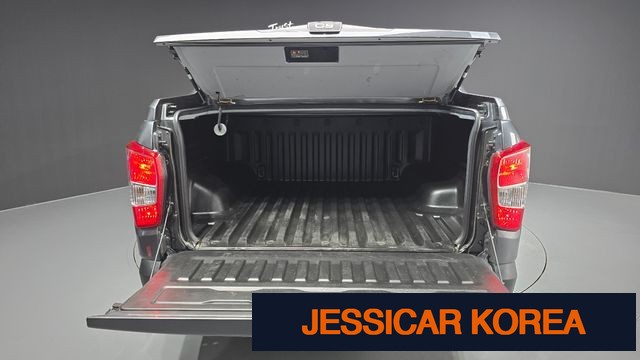 2019 KG Mobility Rexton Sports - Thumbnail 2
