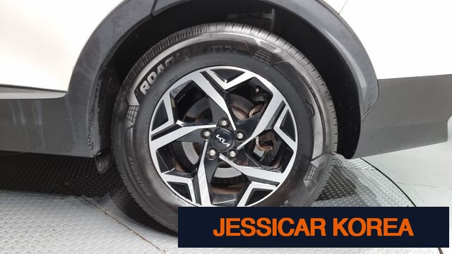 2022 Kia Sportage 5th Gen - Thumbnail 18