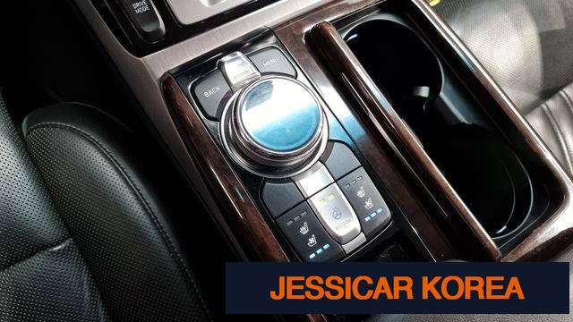 2016 Genesis EQ900 - Thumbnail 3