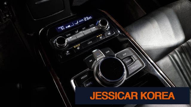 2016 Genesis EQ900 - Thumbnail 7