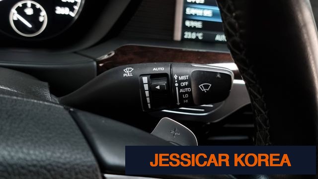 2016 Genesis EQ900 - Thumbnail 9