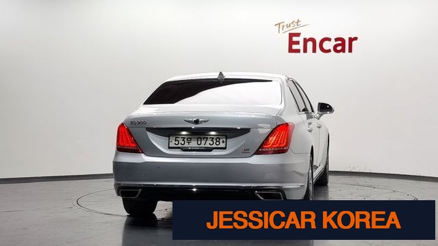 2016 Genesis EQ900 - Thumbnail 14