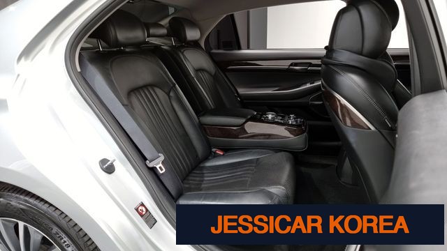 2016 Genesis EQ900 - Thumbnail 15