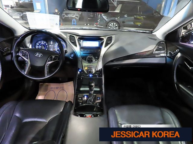 2011 Hyundai Grandeur HG - Thumbnail 2