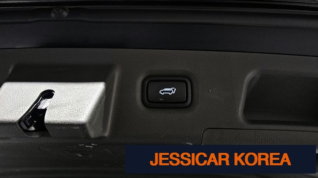 2021 Hyundai The New Santa Fe - Thumbnail 14