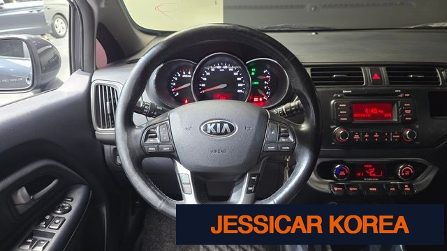 2014 Kia All New Pride - Thumbnail 2