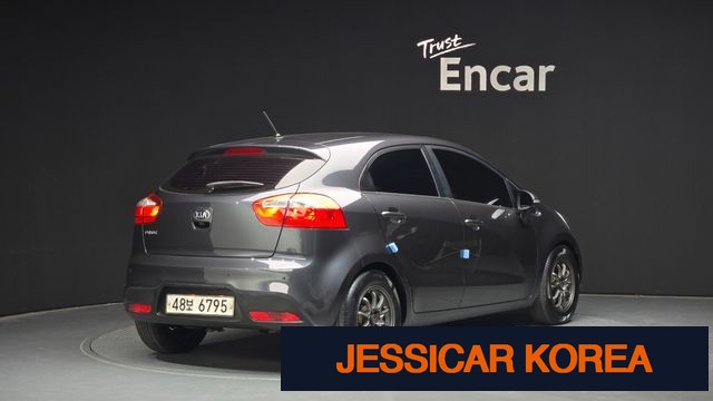 2014 Kia All New Pride - Thumbnail 15