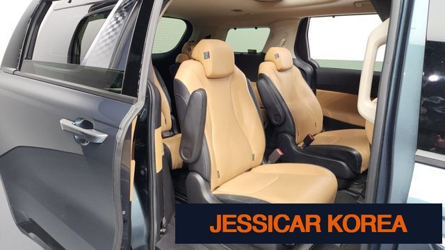 2021 Kia Carnival 4th Gen - Thumbnail 20