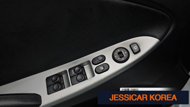 2012 Hyundai Accent (new model) - Thumbnail 3