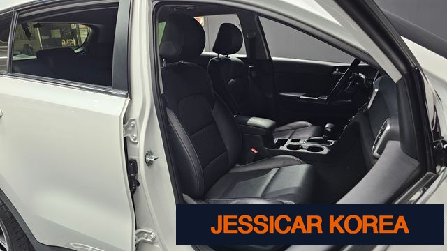 2020 Kia Sportage the bold - Thumbnail 7