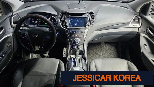 2018 Hyundai Santa Fe The Prime - Thumbnail 3