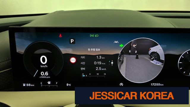 2025 Genesis G80 (RG3) - Thumbnail 10