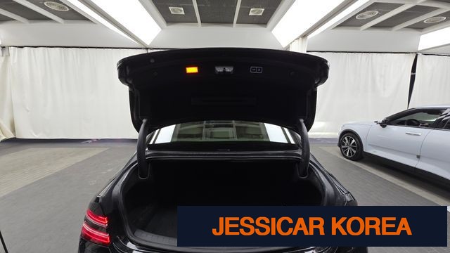 2025 Genesis G80 (RG3) - Thumbnail 14