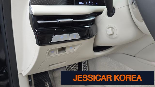 2025 Genesis G80 (RG3) - Thumbnail 19