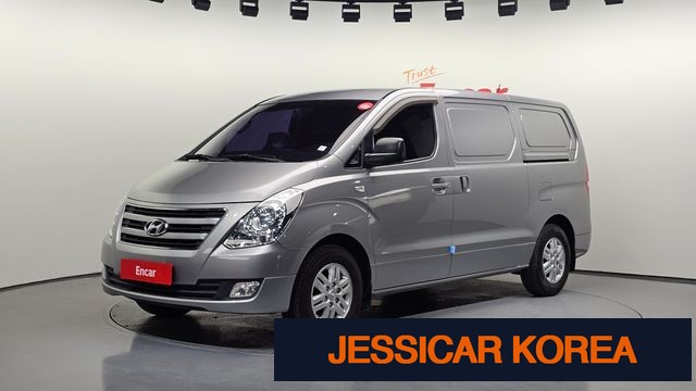 2017 Hyundai Grand Starex - Thumbnail 2