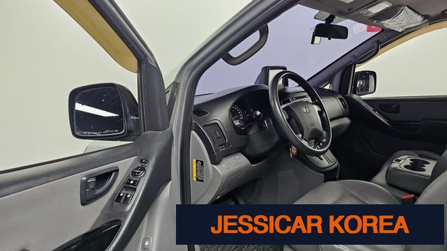 2017 Hyundai Grand Starex - Thumbnail 10