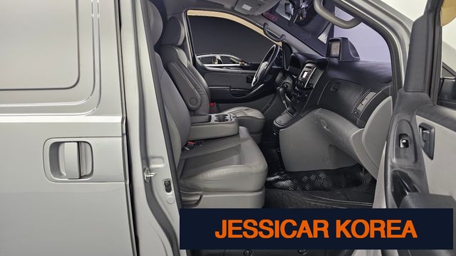 2017 Hyundai Grand Starex - Thumbnail 13
