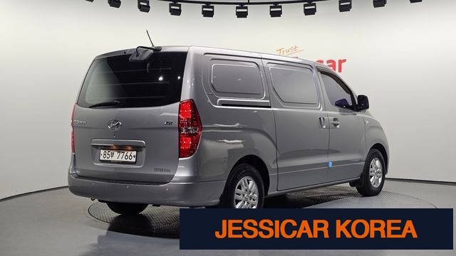 2017 Hyundai Grand Starex - Thumbnail 14
