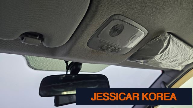 2017 Hyundai Grand Starex - Thumbnail 20