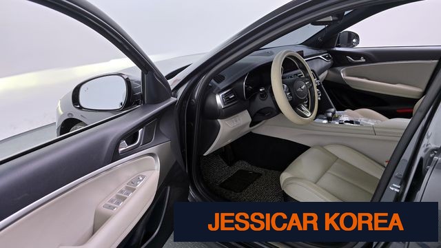 2021 Genesis The New G70 - Thumbnail 6