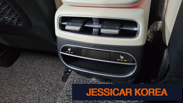 2021 Genesis GV70 - Thumbnail 5