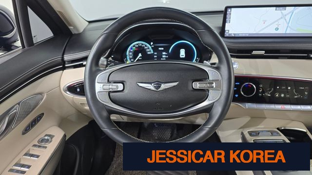 2021 Genesis GV70 - Thumbnail 10