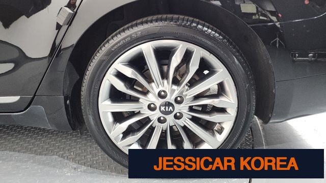 2020 Kia K7 Premier - Thumbnail 18