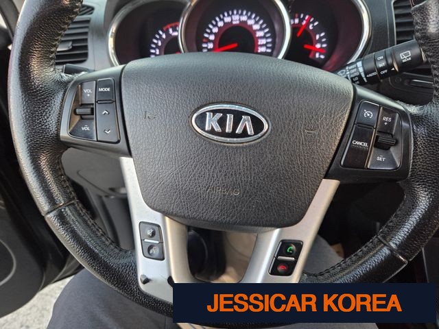2010 Kia Sorento R - Thumbnail 4