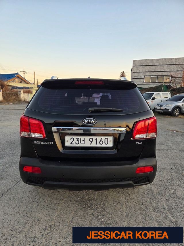 2010 Kia Sorento R - Thumbnail 16