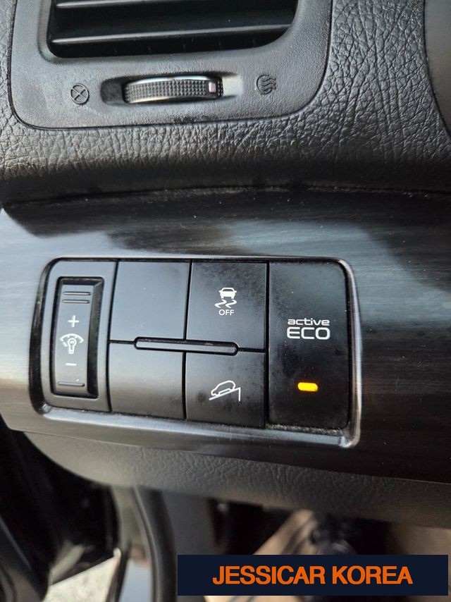 2010 Kia Sorento R - Thumbnail 19