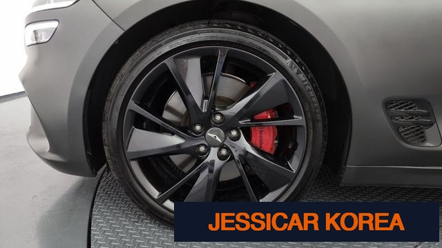 2022 Genesis The New G70 - Thumbnail 3
