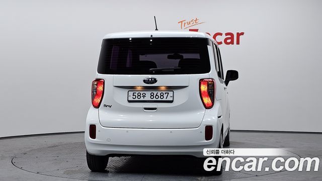 2015 Kia 레이 - Thumbnail 2